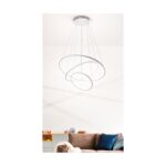 lampadario led a sospensione a soffitto rotondo tre anelli sottili in alluminio colore bianco applicato in un soggiorno