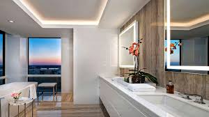 bagno illuminato con strisce led