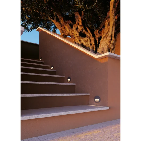 segnapassi led smile bianco intec punto led