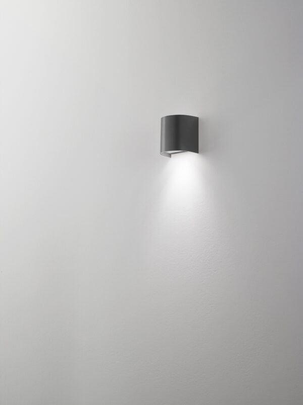 322.esea Applique curvo in PC/ABS per esterni 1XGU10 E-Sea Isyluce - immagine 1