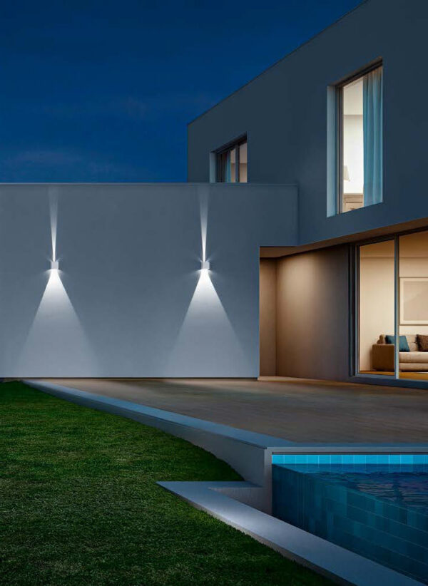 Applique biemissione in alluminio per esterni Hotshot 16 W Isyluce - immagine 2